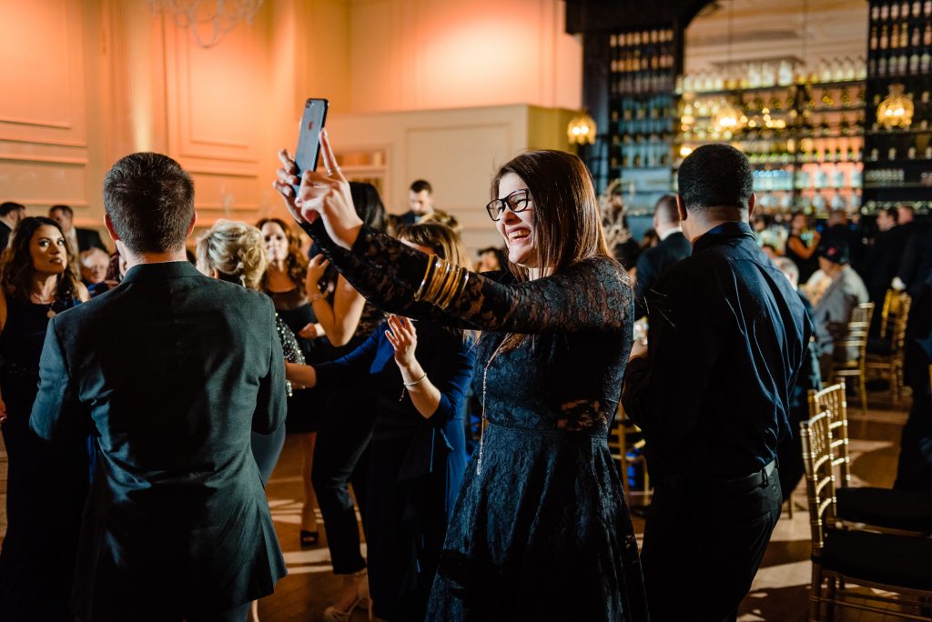Wedding guest selfie at Cescaphe