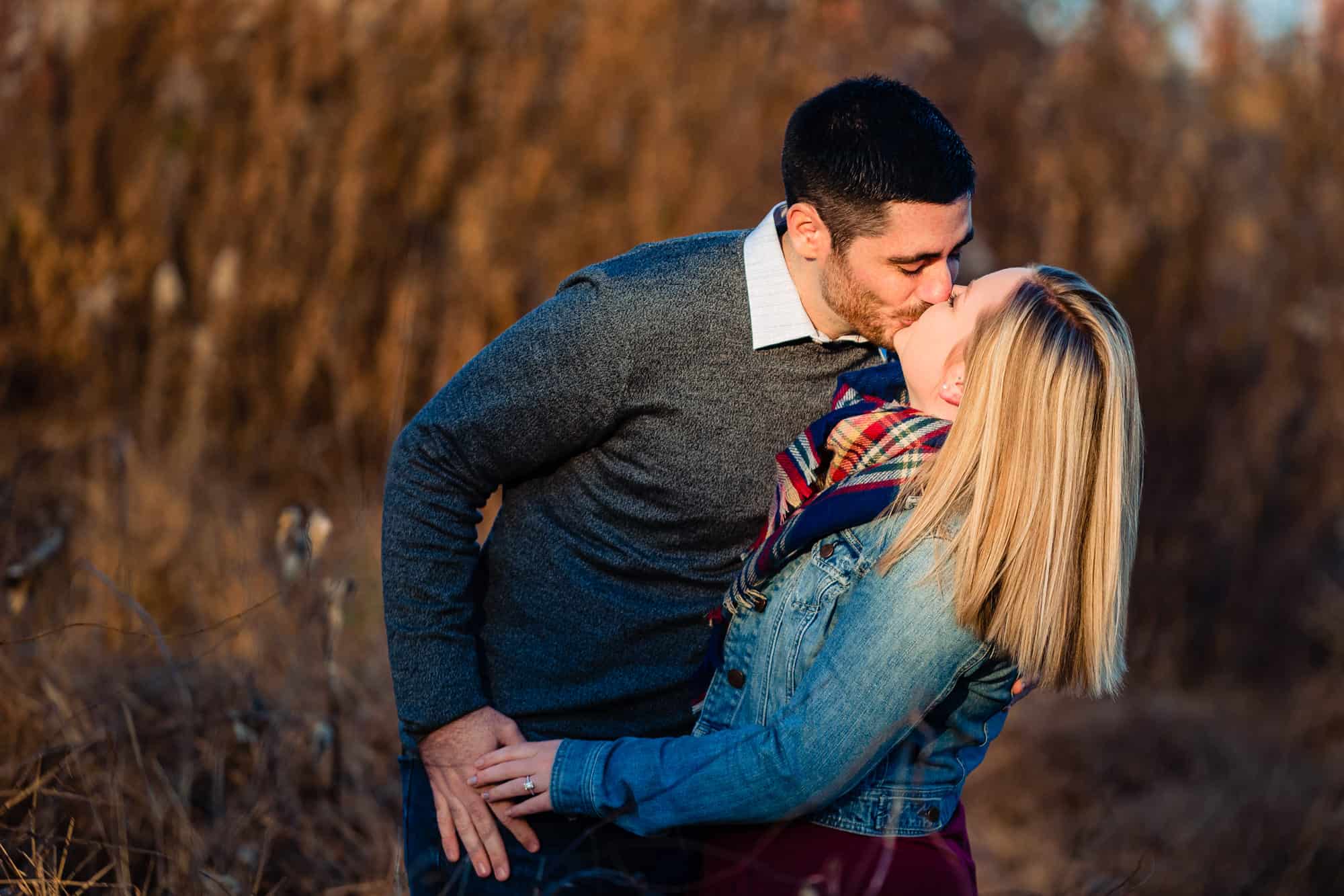 couple kissing at valley forge national historic park